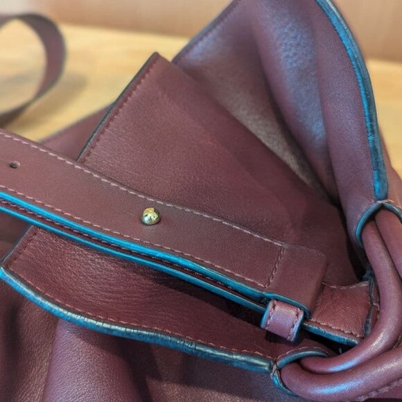 Loewe Large Flamenco Knot Burgundy Nappa Leather A - Picture 14 of 16